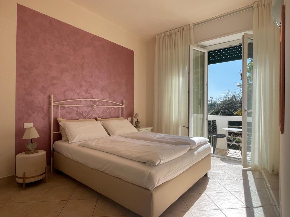 Betty'S House Bed & Breakfast Lazise Dış mekan fotoğraf